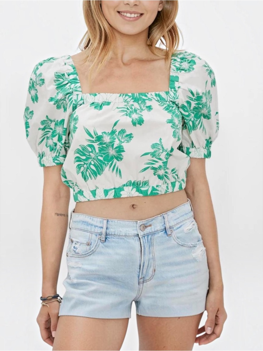 American Eagle Square-Neck Puff Sleeve Crop Top in White and Green Size Large - Picture 6 of 6